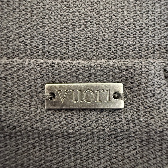 Vuori Mens Ace Button Up Shirt XS Gray Performance Casual Office Travel V183 - Picture 2 of 9